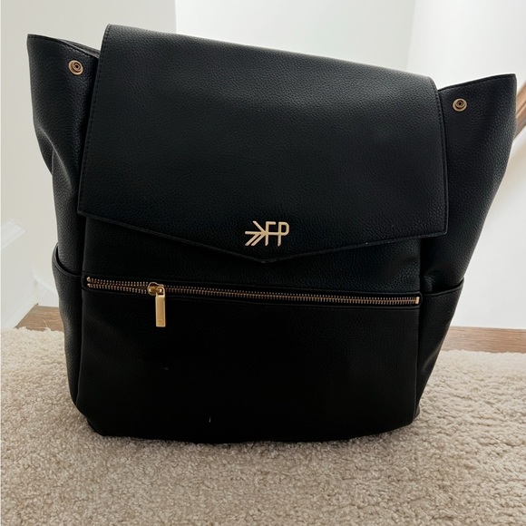 LIKE NEW Freshly Picked Ebony Classic Diaper Bag II